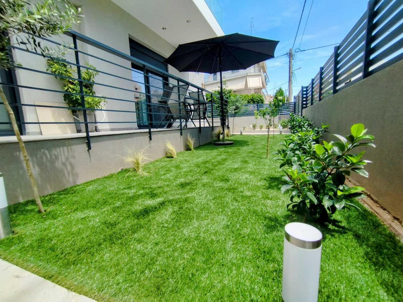 Floral Home 1 - Ground Floor Apt With Courtyard And Private Parking! Athens Ngoại thất bức ảnh